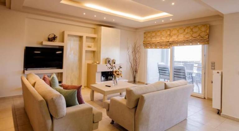 Fully equipped ample villa with barbecue, yard & private pool | Pet-friendly — photo 2