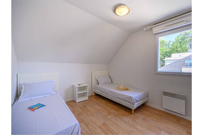 Children-friendly vacation home with yard, patio & pool | Pets allowed — photo 2