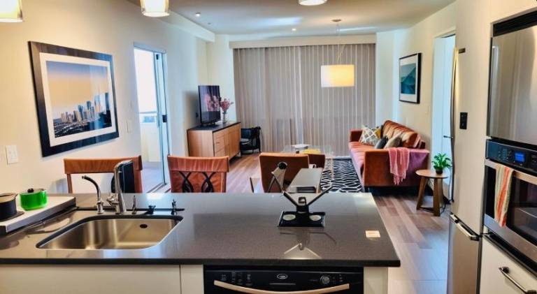 Venice Beach Getaway Steps from the Ocean Marina and Boardwalk — photo 2