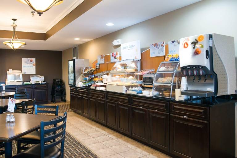 Holiday Inn Express Devils Lake By IHG — photo 4