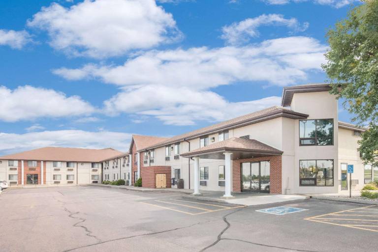 Days Inn by Wyndham Mitchell SD in Mitchell, SD