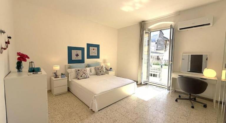 Holiday apartment with 1 room for 4 persons in Bari
