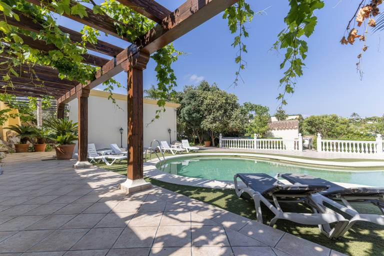 Enrumslägenhet  Estepona