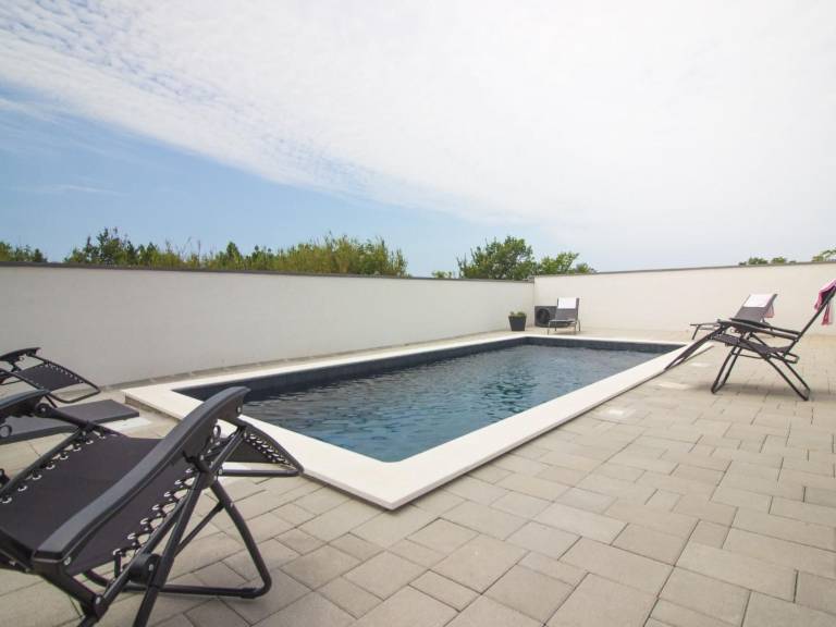 Fully equipped pleasant vacation home with garden, BBQ & patio | Nature view | Pets allowed — photo 2