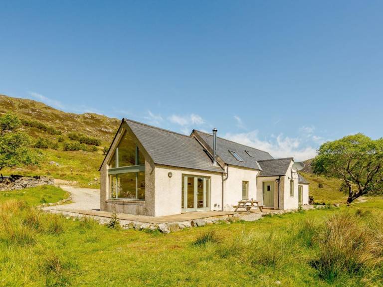Fully equipped vacation home | Water view | Dogs allowed in Stirling