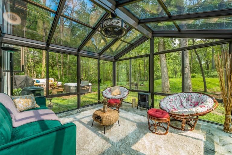 Cottage  Delavan