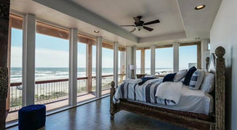The Estate - Enormous beachfront home with panoramic ocean views in Jamaica, TX