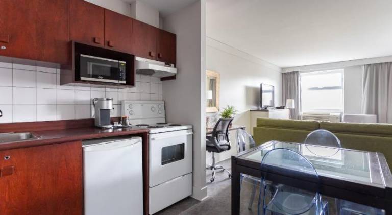 Hotel Champlain — photo 2