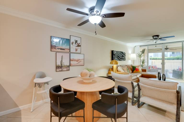 Easy Living in Old Town: Condo w/ Pool Access! — photo 5