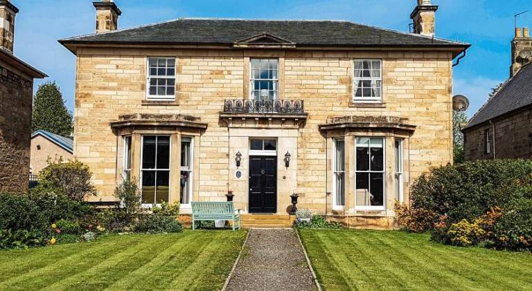 Moraybank Bed & Breakfast