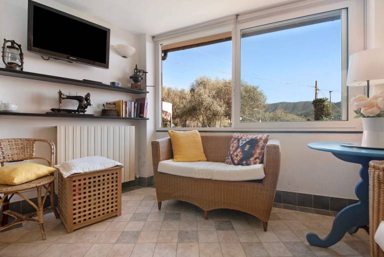 House with garden, BBQ & terrace | Garden view — photo 4