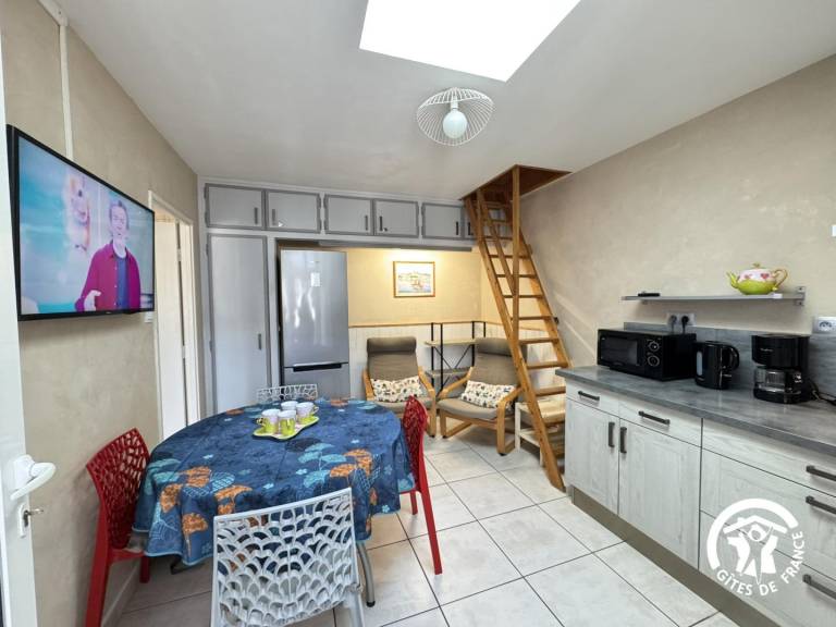 Gite with grill, patio & yard in Argelès-sur-Mer