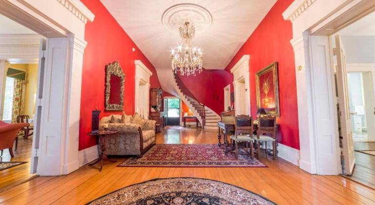 Bourbon Manor Bed & Breakfast Inn — photo 3