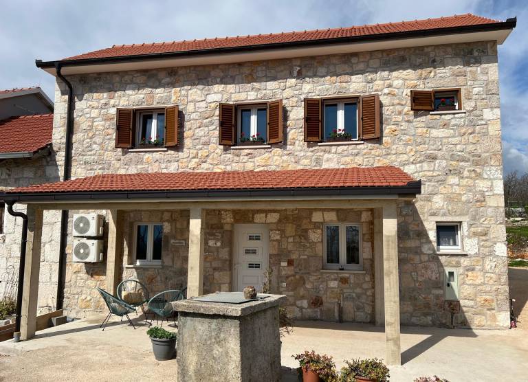 kuća  Imotski