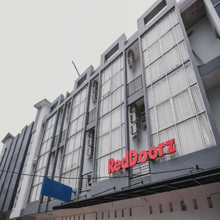 RedDoorz Jalan Sukabangun 2 Palembang
