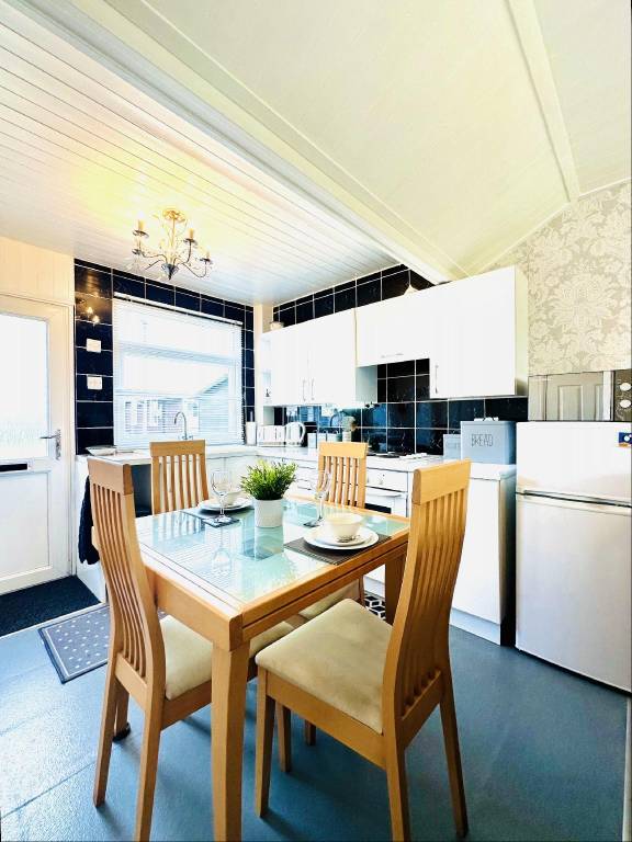 Chalet | Good for workation | Pets are welcome — photo 3