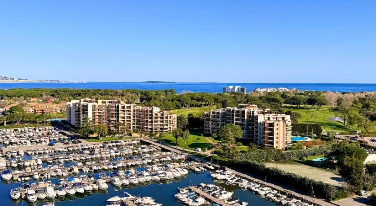 Marina Suites Residence & Services in Mandelieu-La-Napoule