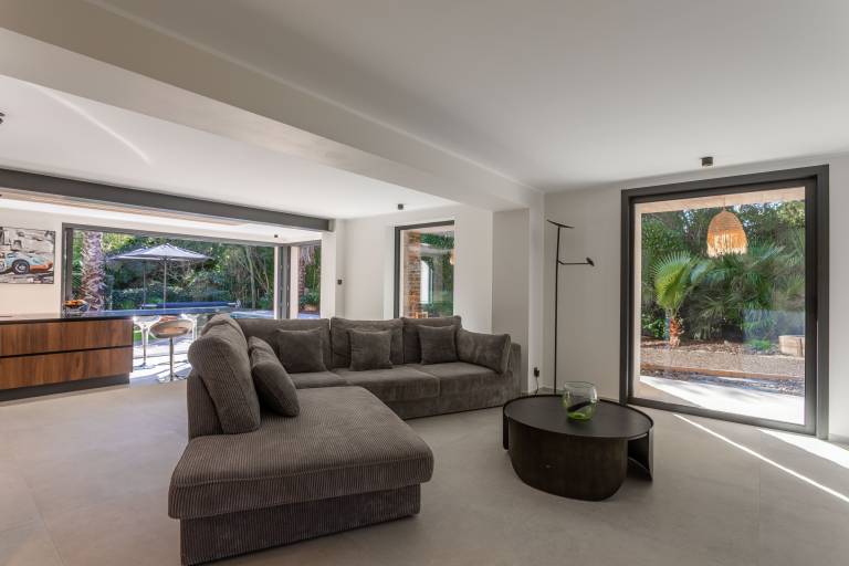 Villa “Moderne” with Private Pool, Wi-Fi, and Air Conditioning — photo 5