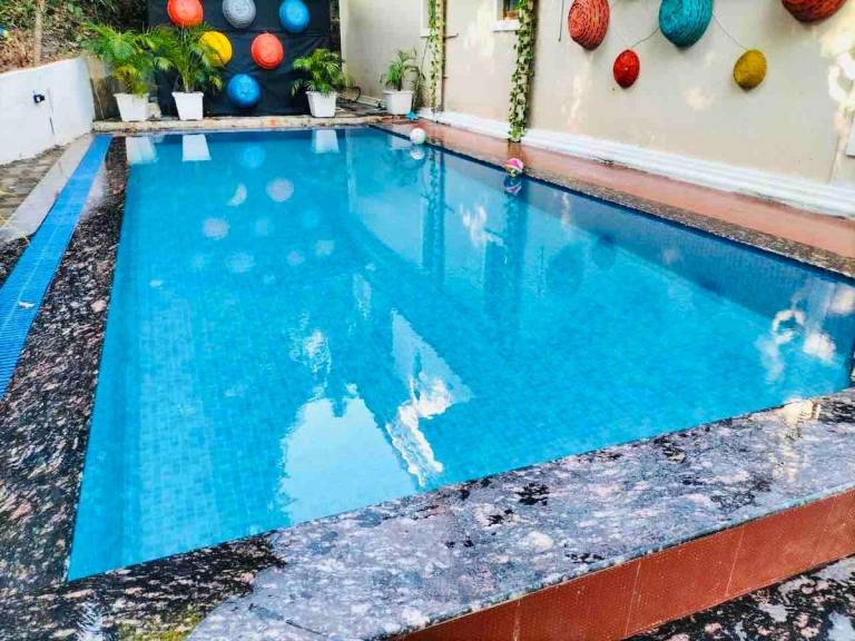 Waterfront Baga Beach Villa with Private Pool — photo 5