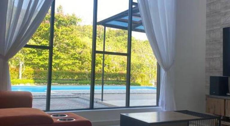 360 m&sup2; Villa