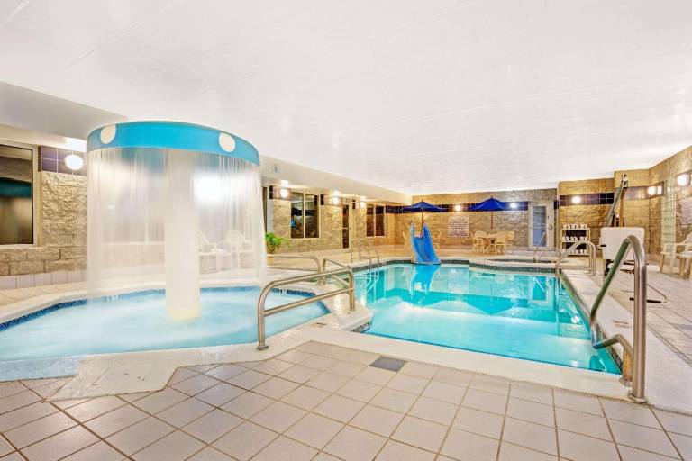 Baymont by Wyndham Wahpeton — photo 5