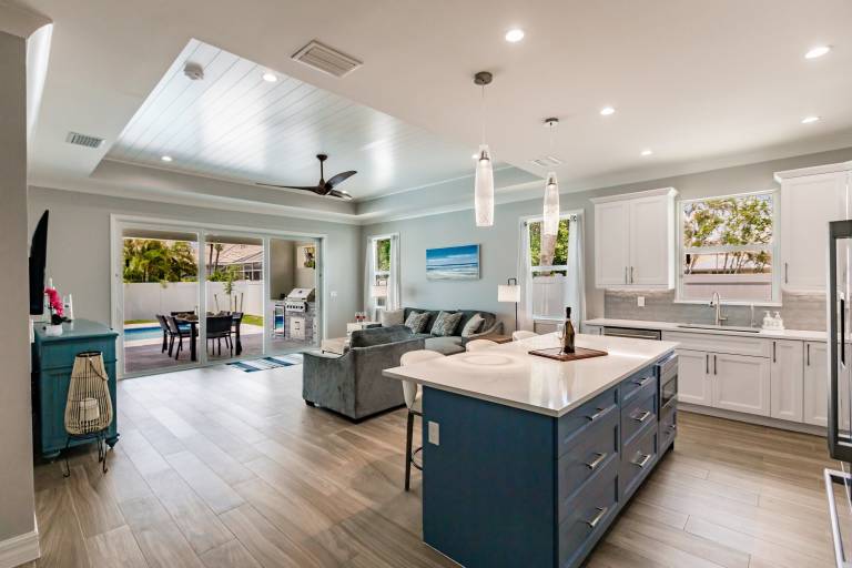 House Pelican Bay