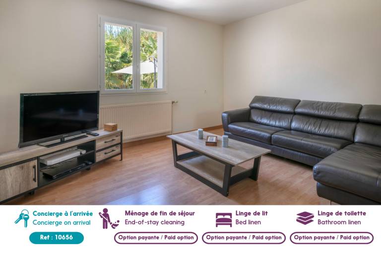 Fully equipped vacation home with yard & private pool | Pets allowed — photo 2