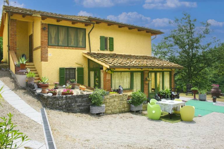 Child-friendly villa with terrace, private pool & yard | Good for workation | Pets allowed — photo 3