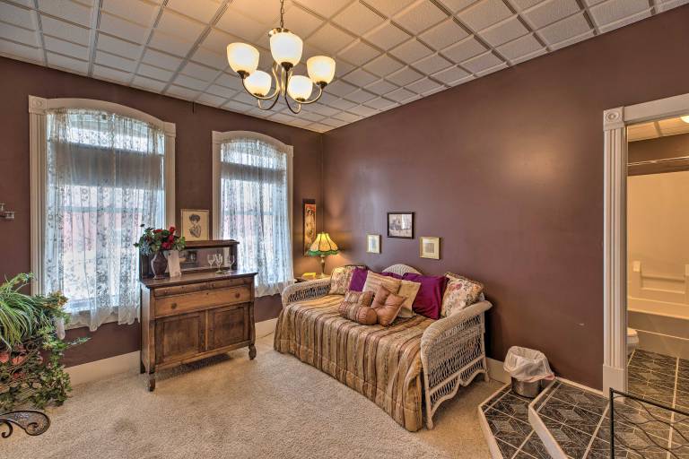 Pet-Friendly Apt: 2 Blocks to Riverside Park! — photo 4