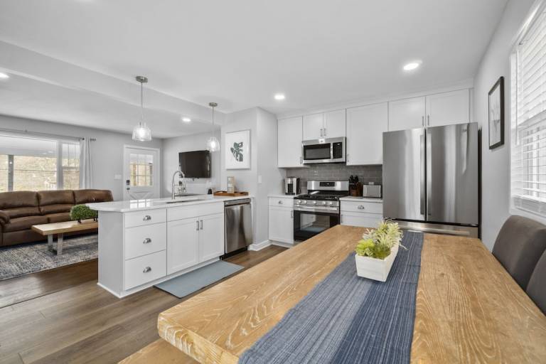 House  Smallwood