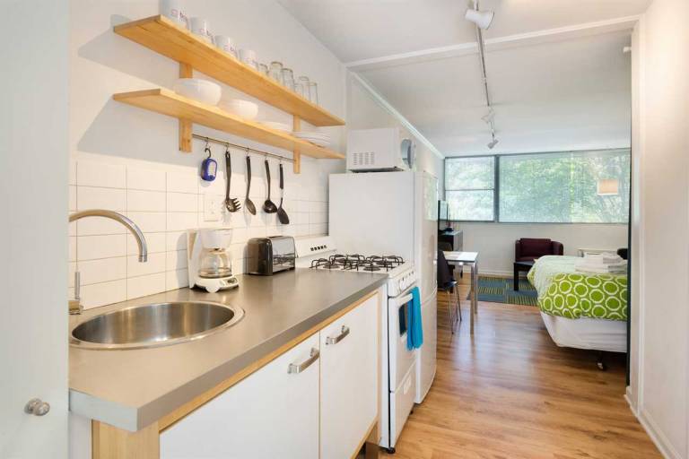 Studio flat  Brookwood