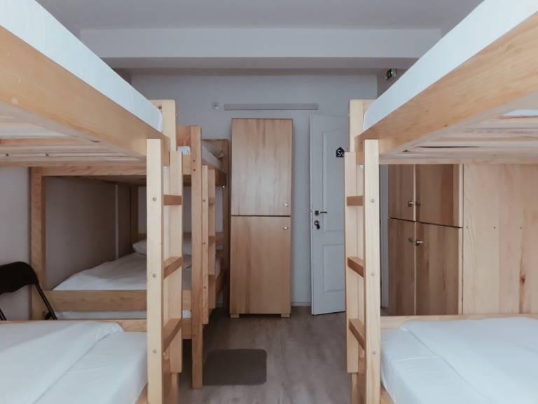 Hostel Crveni pevac