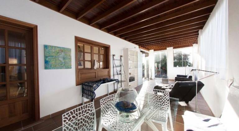 Rental apartment with hot tub & pool | Perfect for remote work — photo 2