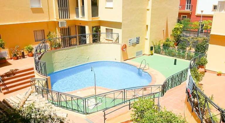 Wonderful holiday apartment with pool | Close to the beach | Dogs allowed — photo 3