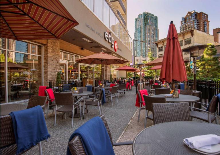 Best Western Premier Chateau Granville Hotel & Suites & Conf. Centre — photo 3