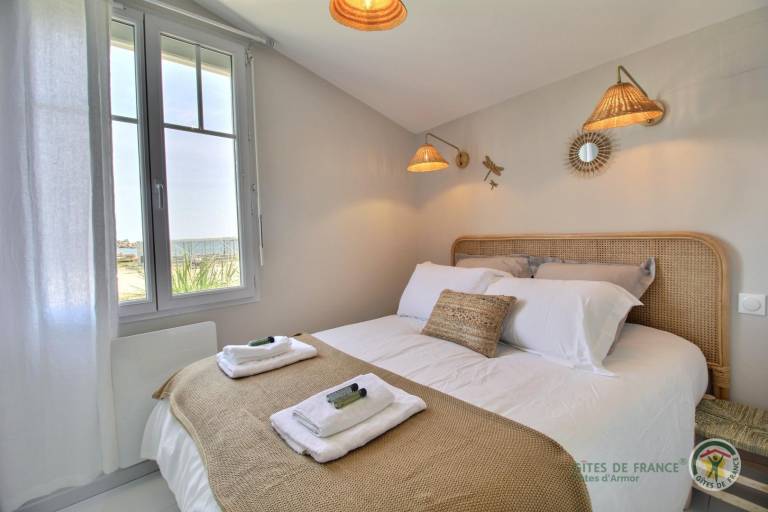 Ferienhaus in Tr&eacute;gastel f&uuml;r max. 3 Personen am Atlantik