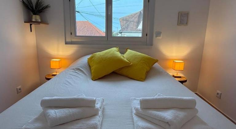 Holiday apartment with 1 room for 6 persons in Meaux
