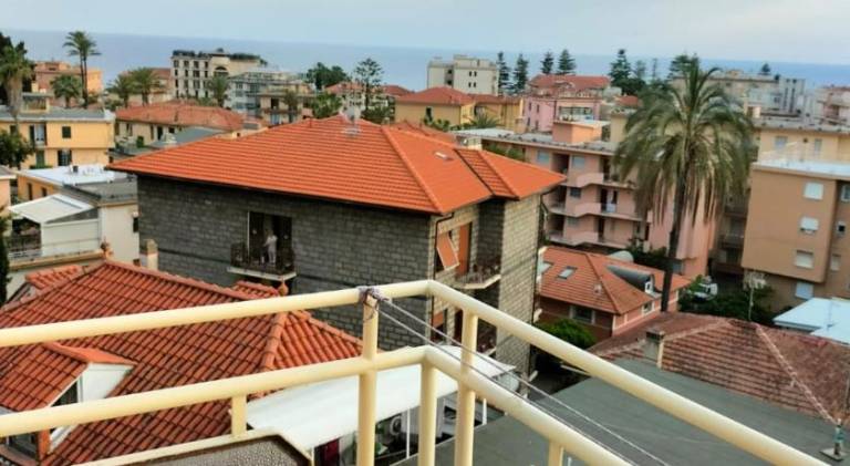 Holiday apartment with 1 room for 4 persons in Bordighera