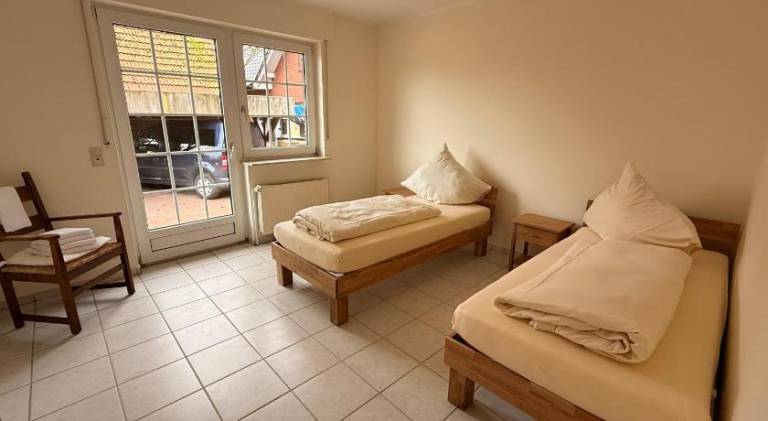 Serviced apartment with 2 rooms for 4 persons — photo 5