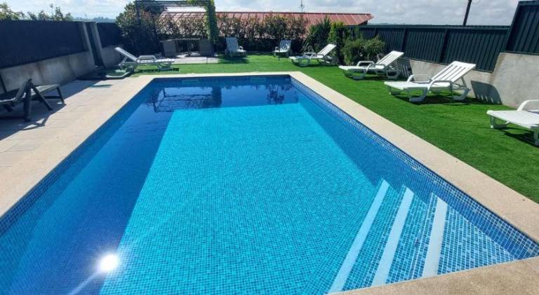 Vacation home with garden, private pool & grill | Pet-friendly in Viseu