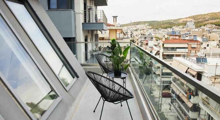 Rental apartment with patio — photo 2