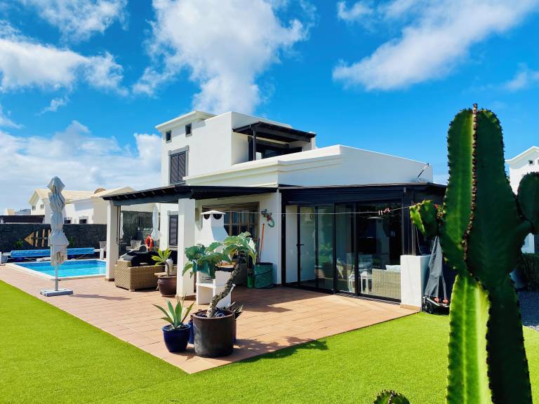 Villa Playa Blanca
