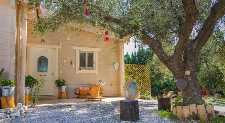 Driftwood eco Villa, privacy and tranquility! — photo 3