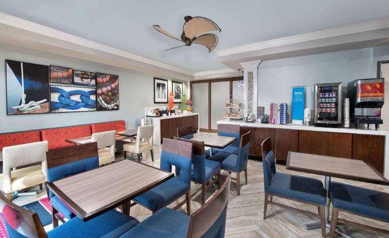 Hampton Inn Naples-I-75 — photo 4