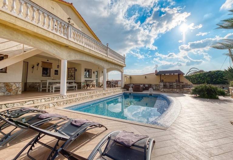 Villa "Costacabana - Villa Madonna", Mountain View, Terrace, Private Pool & Wi-Fi — photo 2