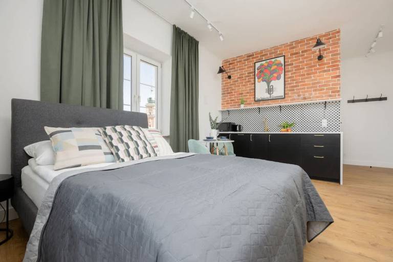 Family-oriented nice studio | Close to Royal Castle | Dogs allowed in Warsaw