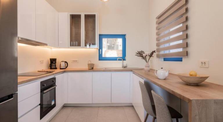 Fully equipped villa with yard, BBQ & patio | Perfect for remote work | Pets are welcome — photo 5