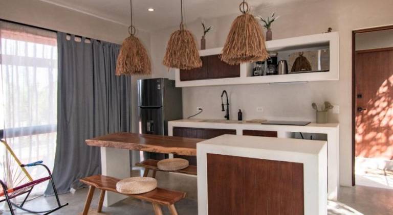Apartment with pool — photo 3