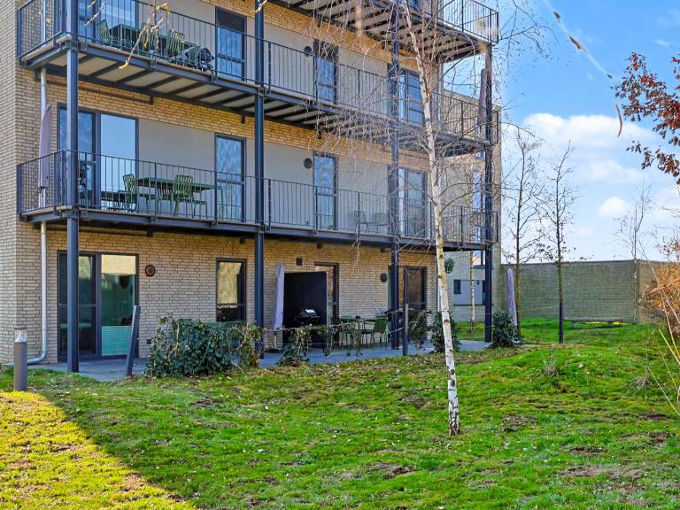 Apartment with pool, terrace & hot tub | Nature view — photo 5