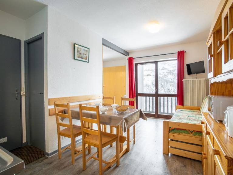 Rental apartment | Mountain view | Next to the ski | Pets allowed — photo 3